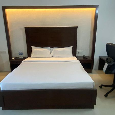 Bngv Mystic Premier Hotel Bangalore Quarto foto